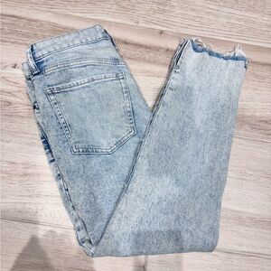 Old Navy Light Blue Straight Leg Cropped Distressed Jeans